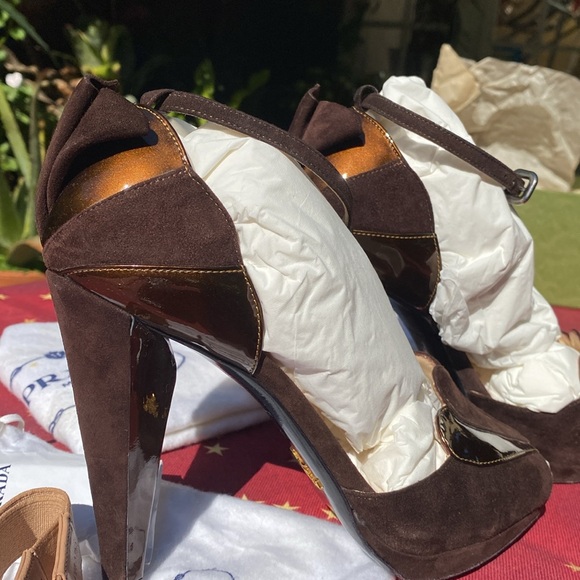 Prada structural Deco heels, Strap Sandals, Vintage - Picture 4 of 16